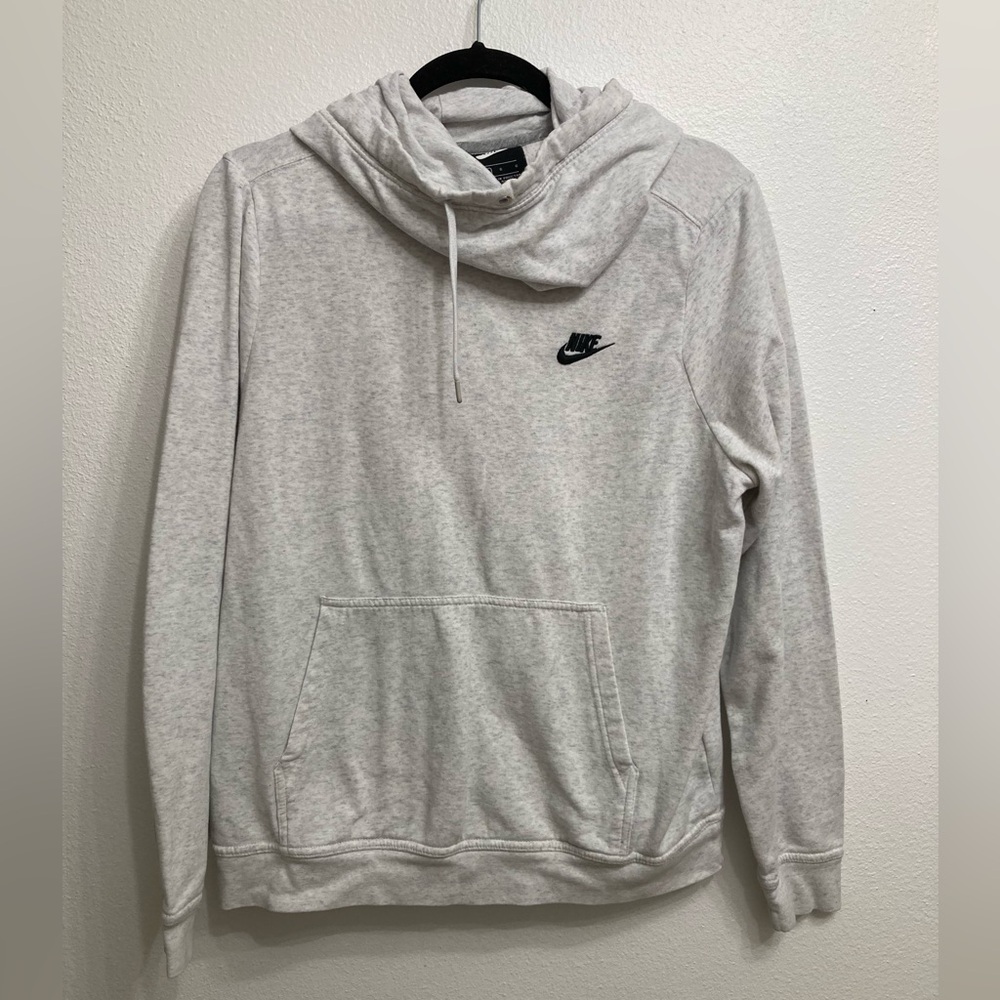 3/$15 ✨ Amazing deal!✨ Nike Women’s Cowl Neck sweatshirt in Gray - size L